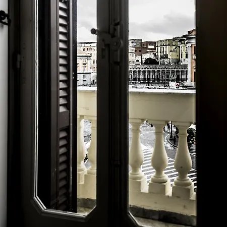 Appartamento Sul Teatro San Carlo Naples Exterior photo