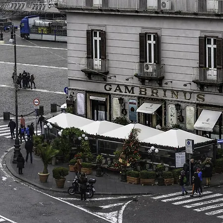 Appartamento Sul Teatro San Carlo Naples Exterior photo