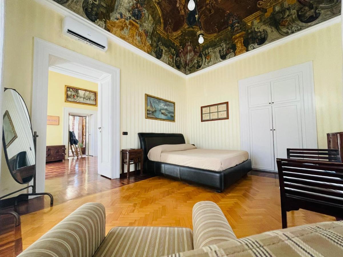 Sul Teatro San Carlo Appartement *