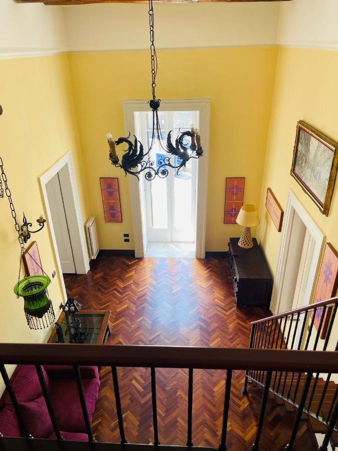 Sul Teatro San Carlo Apartment *